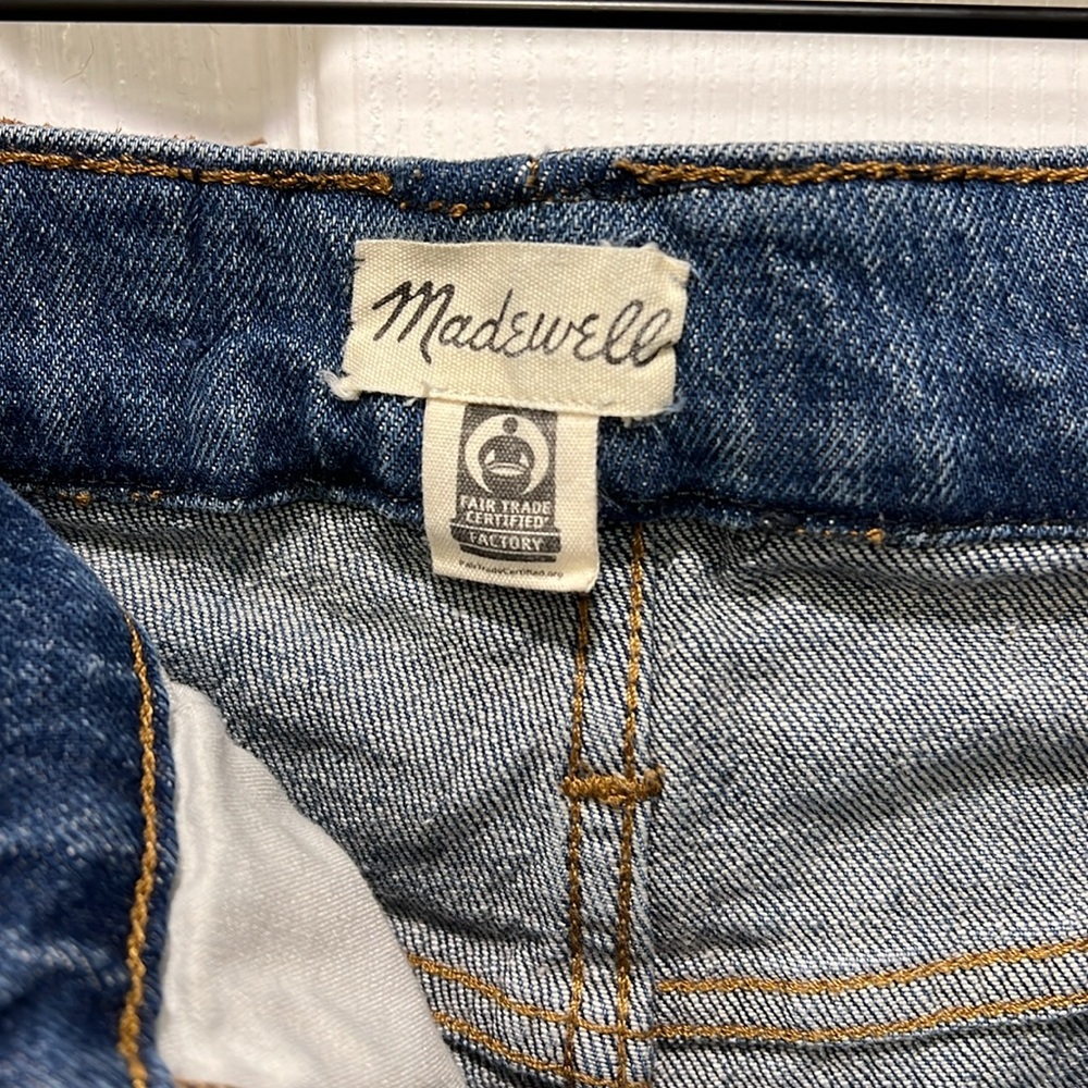 Madewell Classic Straight Jeans in Coldbrook Wash AF697 - Size 25 - Picture 8 of 11